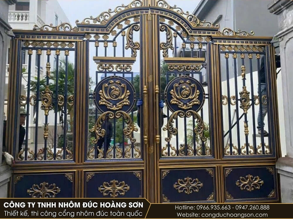 Mẫu cổng nhôm đúc 4 cánh phổ biến hiện nay Mẫu cổng nhôm đúc 4 cánh phổ biến hiện nay