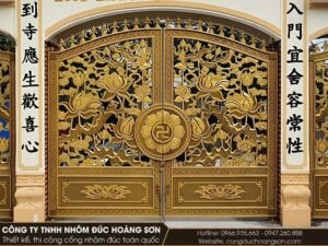 Mẫu cổng 2 cánh bán kín cho am thờ