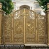 Trọn bộ cổng 4 cánh, trụ và đèn nhôm đúc cho dinh thự, cùng màu nhũ vàng