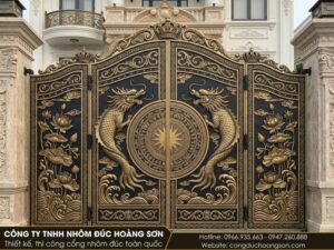 Mẫu cổng kín toàn phần, đôi cá hóa rồng chầu trống đồng trên bốn cánh