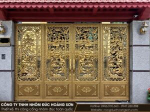 Mẫu cổng nhôm đúc cây tùng 4 cánh đẹp