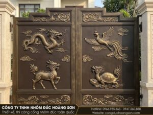 Mẫu 4: Cổng tứ linh mặt kín màu nâu nhũ đồng