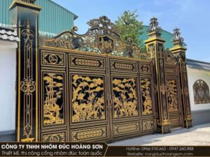 Mẫu cổng Tùng Cúc Trúc Mai 4 cánh cho biệt phủ