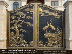 Mẫu cổng tùng hạc mặt kín toàn phần