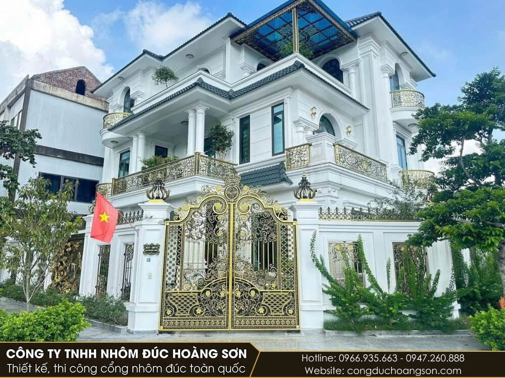 Mẫu cổng nhôm đúc 2 cánh đẹp cho biệt thự Mẫu cổng nhôm đúc 2 cánh đẹp cho biệt thự